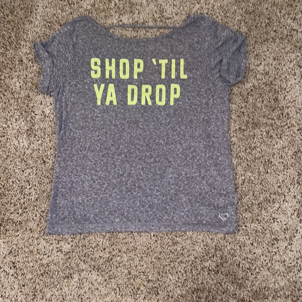 Aeropostale women’s tee-shirt